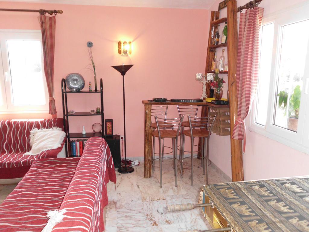 Appartamento Tom'S House Skriperon Esterno foto